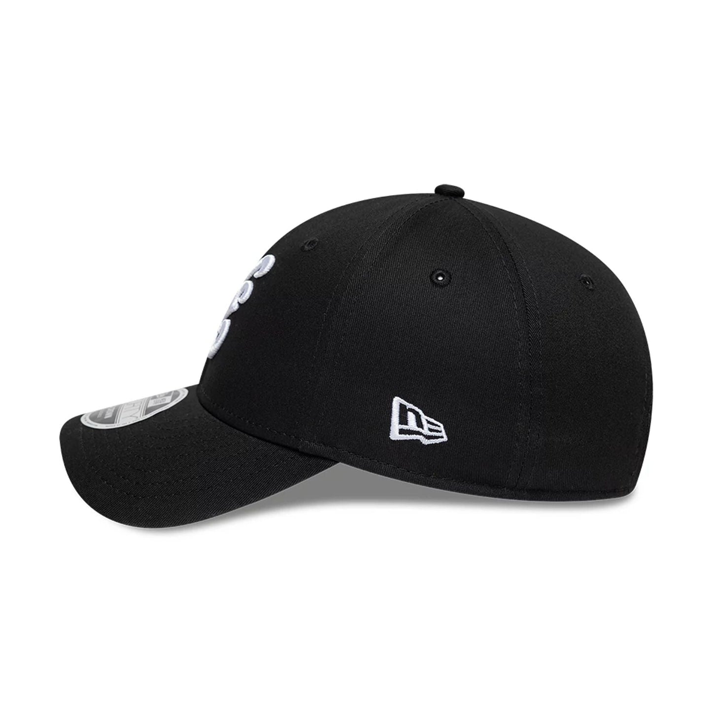 Pictured is this New Era 9FORTY M-Crown cap in black. 5
