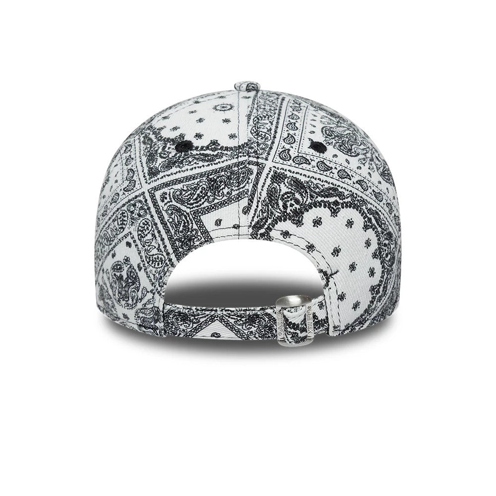 Pictured is this MLB Washed Paisley LA Dodgers 9TWENTY cap in white. 5