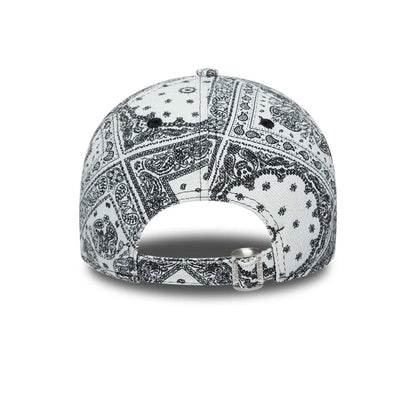 Pictured is this MLB Washed Paisley LA Dodgers 9TWENTY cap in white. 5