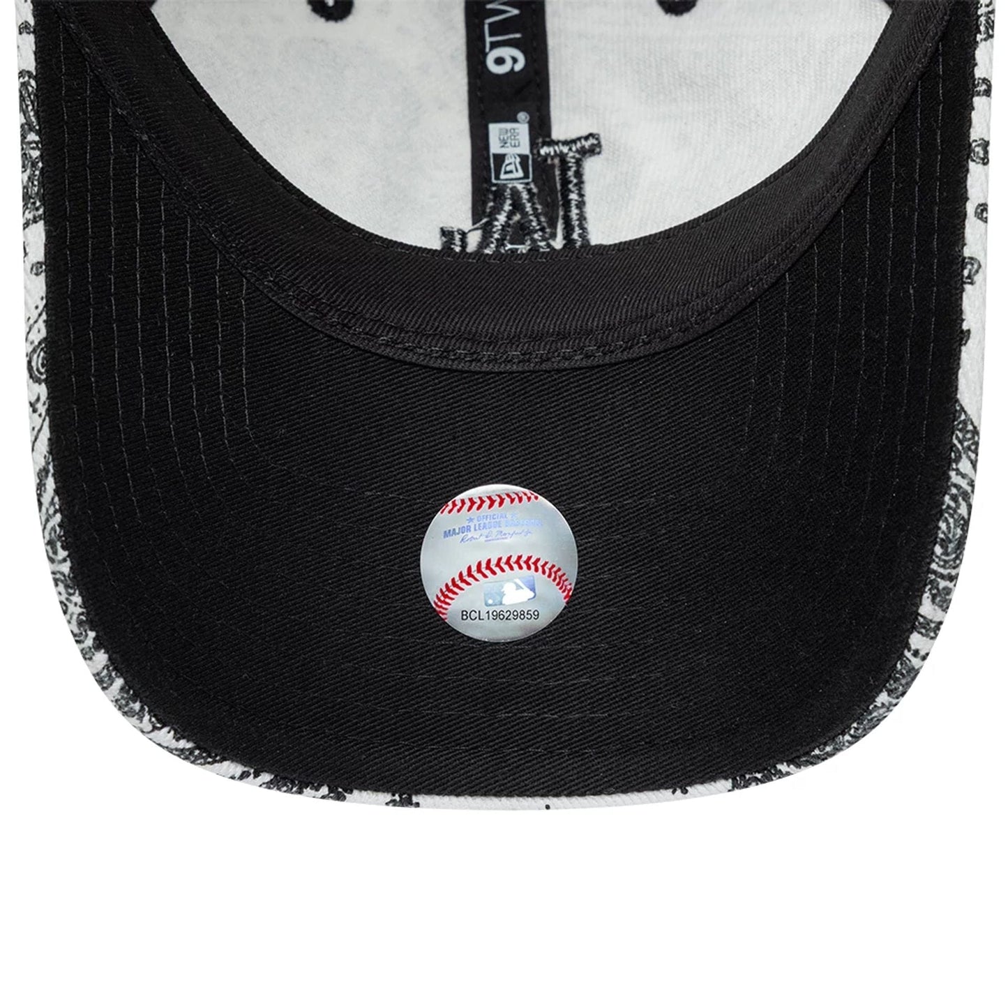 Pictured is this MLB Washed Paisley LA Dodgers 9TWENTY cap in white. 2