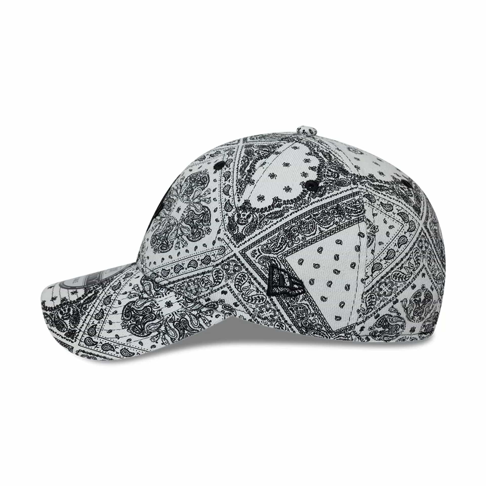 Pictured is this MLB Washed Paisley LA Dodgers 9TWENTY cap in white. 6
