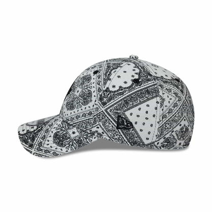 Pictured is this MLB Washed Paisley LA Dodgers 9TWENTY cap in white. 6