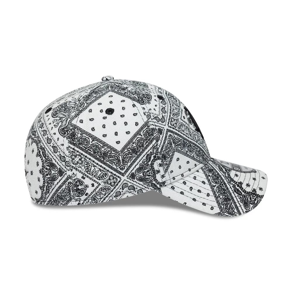 Pictured is this MLB Washed Paisley LA Dodgers 9TWENTY cap in white. 7