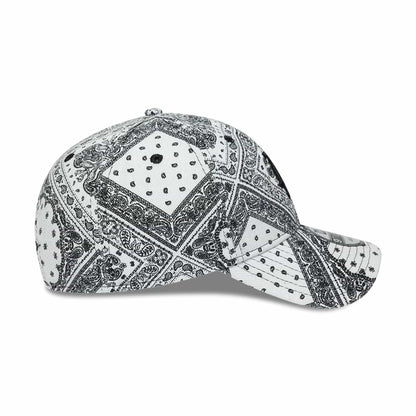 Pictured is this MLB Washed Paisley LA Dodgers 9TWENTY cap in white. 7