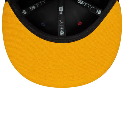 Pictured is this FC Barcelona 59FIFTY Fitted cap in dark red. 2