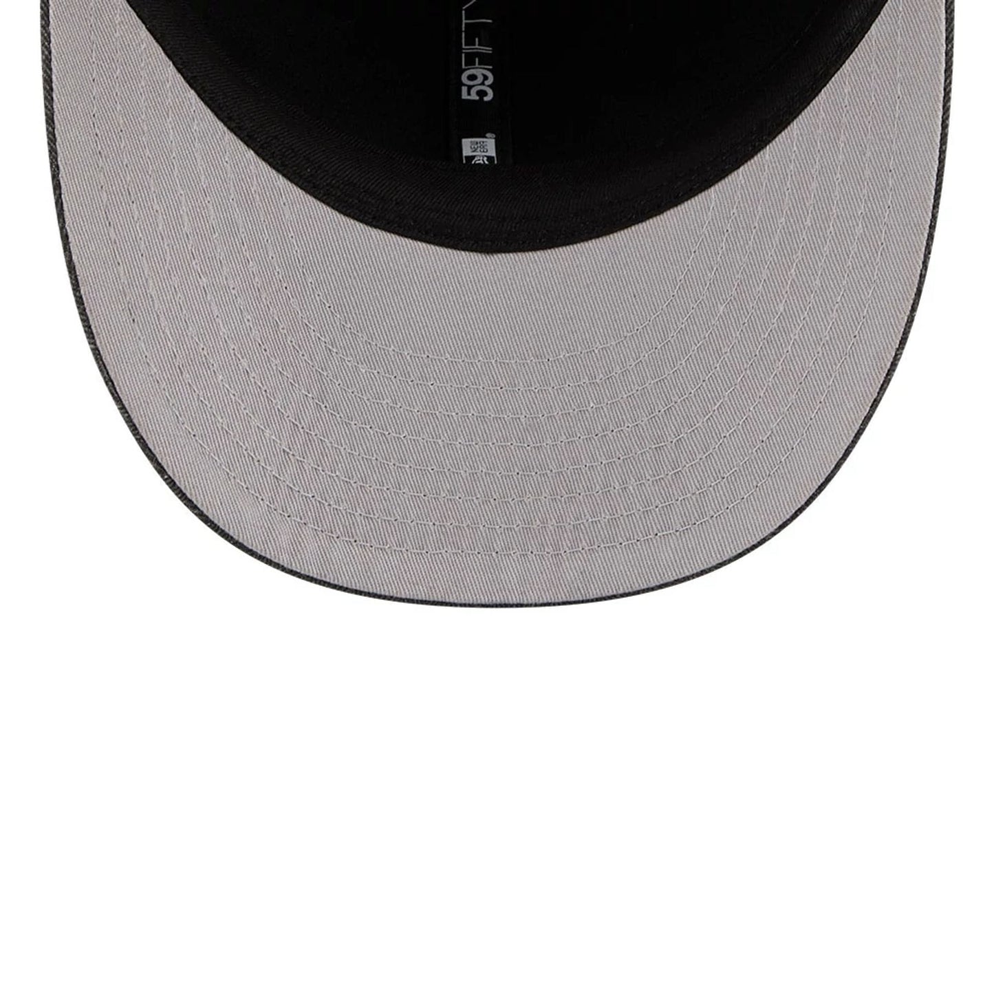 Pictured is this New Era Herringbone Retro Crown 59FIFTY Fitted cap in Charcoal. 2