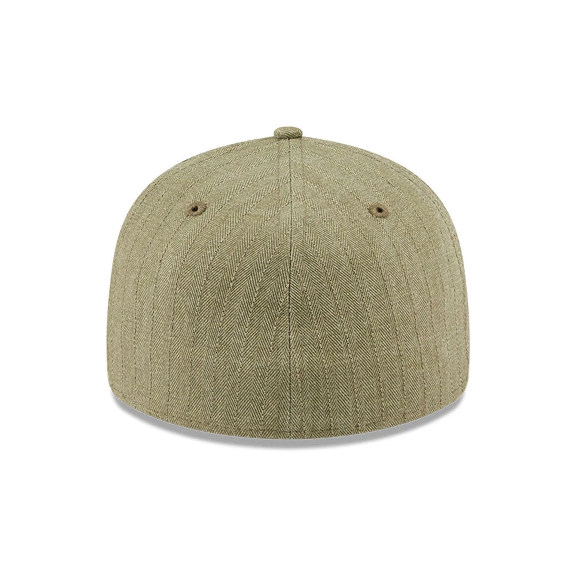Pictured is this New Era Herringbone Retro Crown 59FIFTY Fitted cap in green. 7