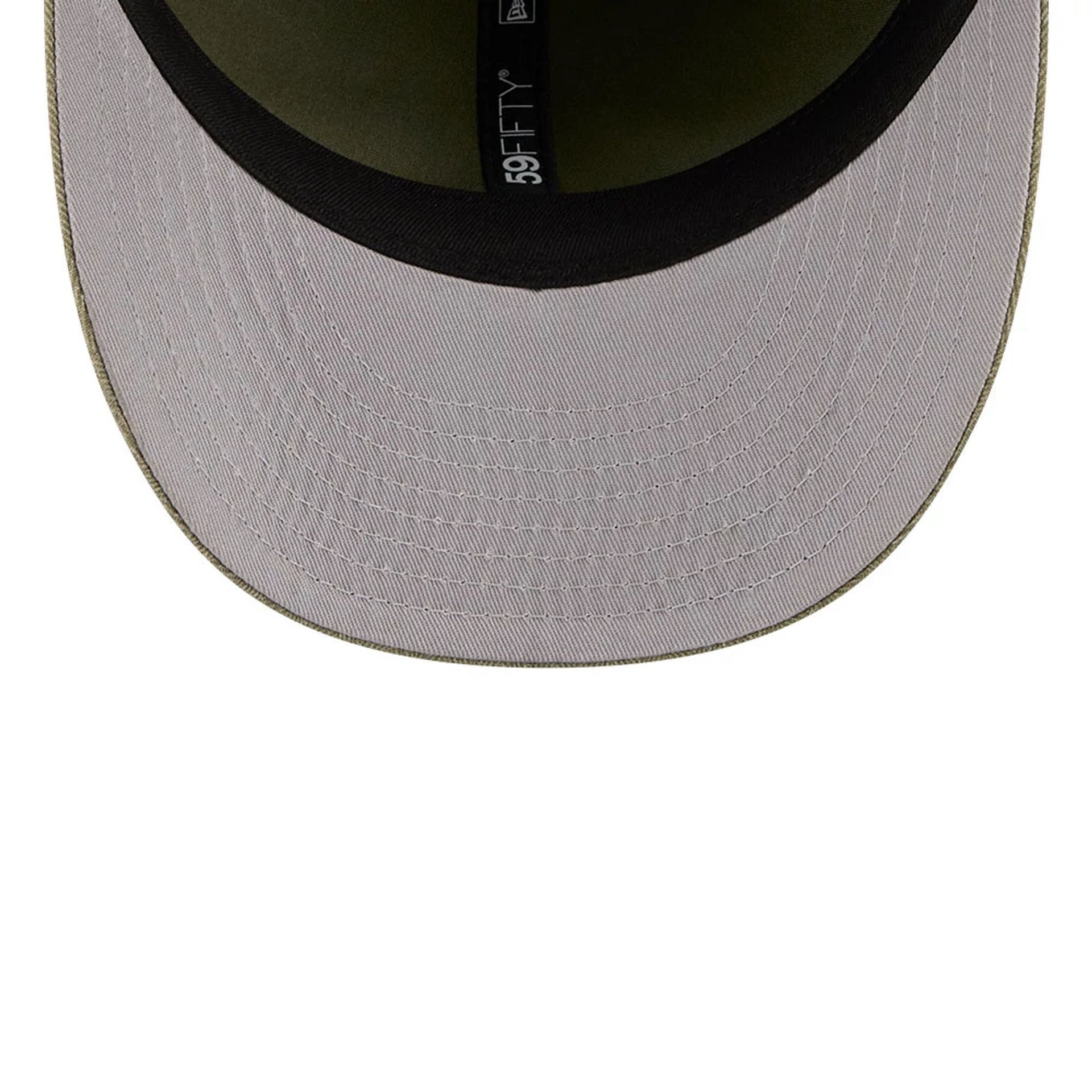 Pictured is this New Era Herringbone Retro Crown 59FIFTY Fitted cap in green. 2