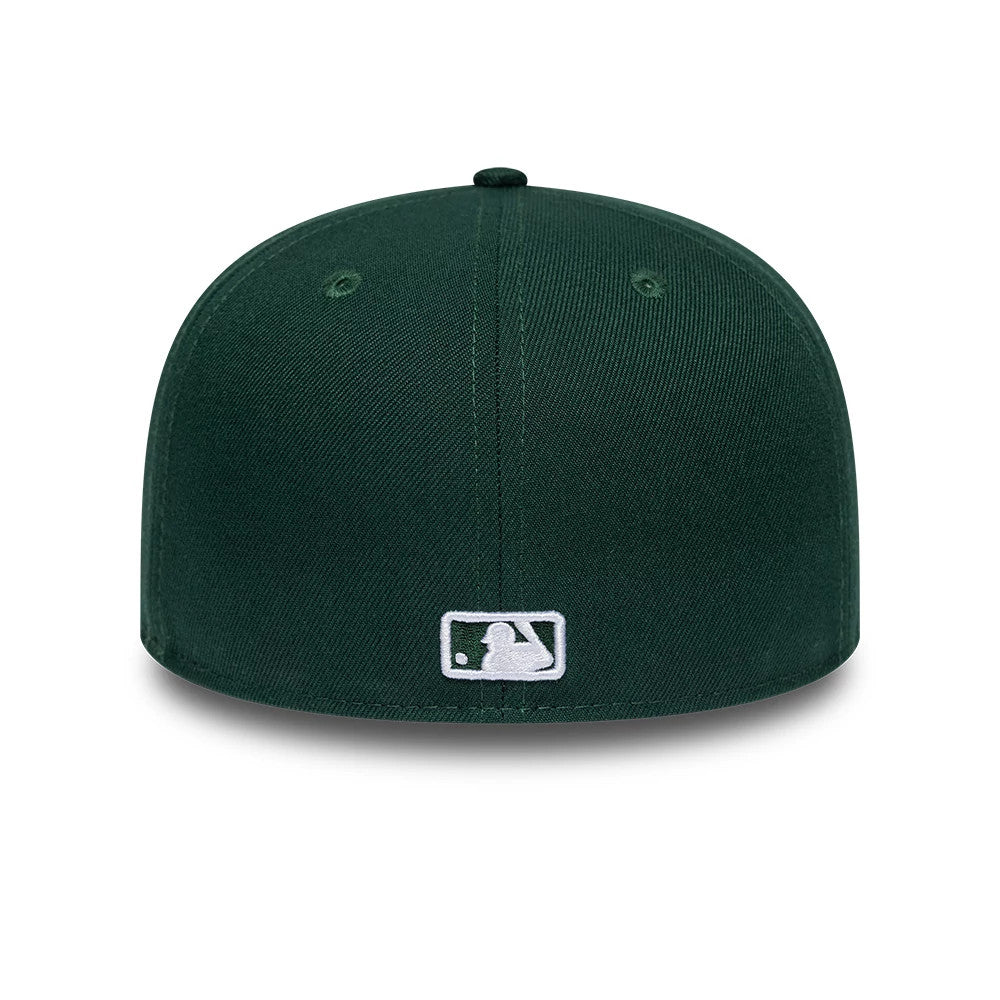Pictured is this MLB League Essential New York Yankees 59FIFTY Fitted cap in dark green. 4