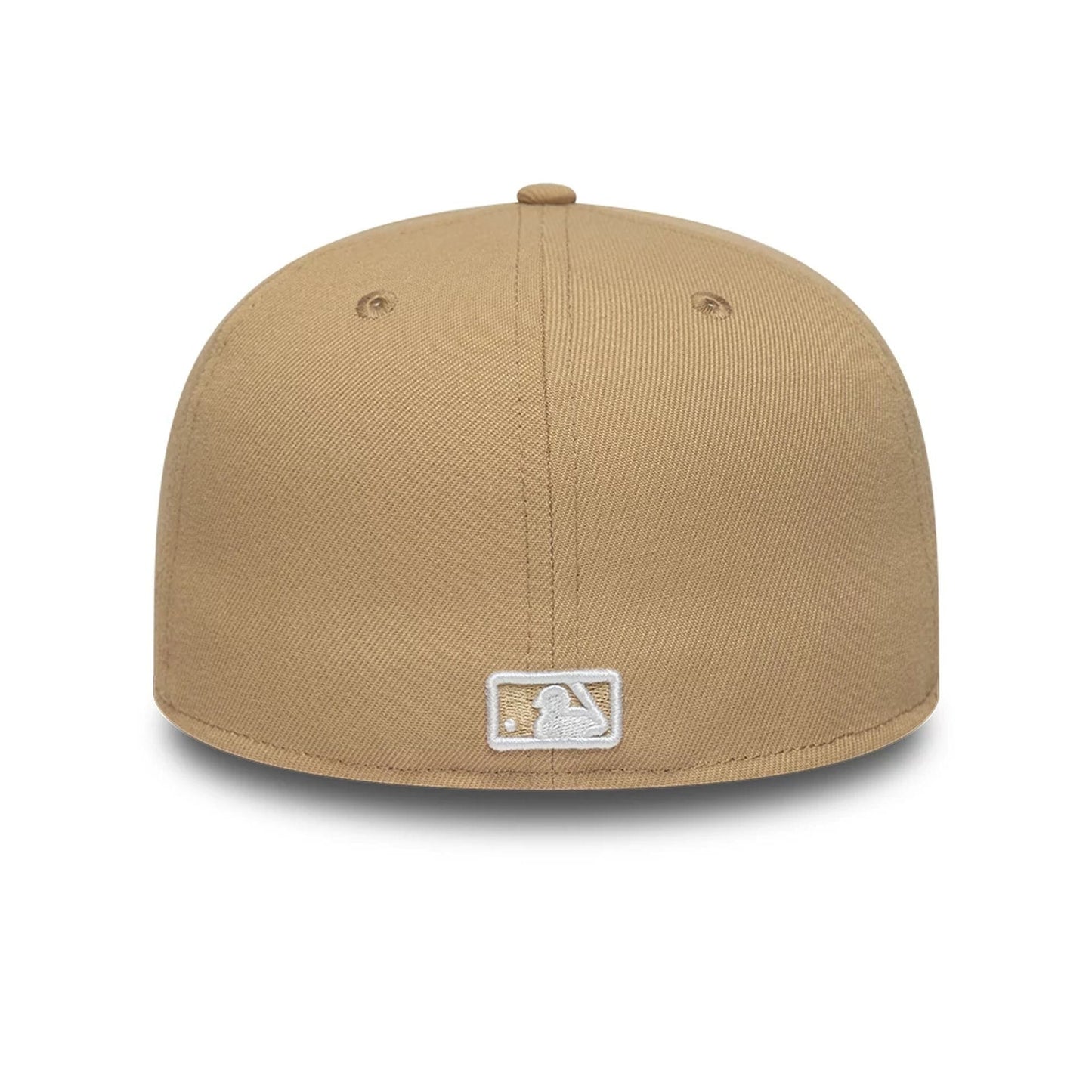 Pictured is this MLB League Essential New York Yankees 59FIFTY Fitted cap in light beige. 4
