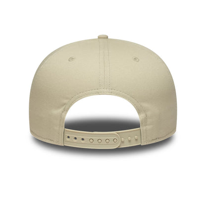 Pictured is this MLB League Essential New York Yankees 9FIFTY Snapback Adjustable cap in light beige. 4