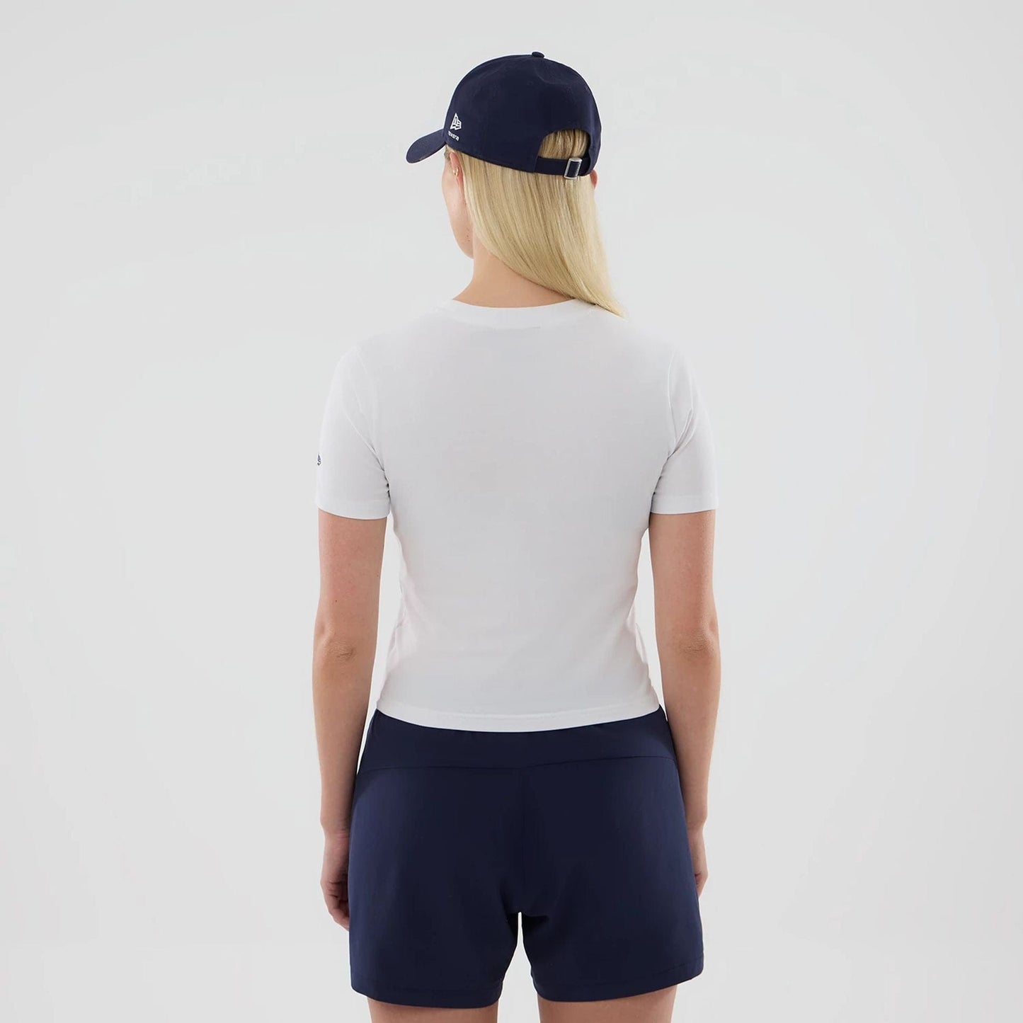 The model is wearing this Womens Atlassian Williams F1 Team T-Shirt in white. 2
