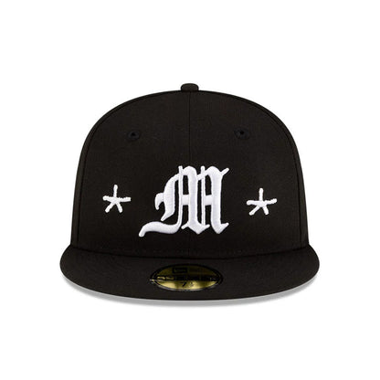 Pictured is this Mora Lo Mismo De Siempre 59FIFTY Fitted cap in black. 2
