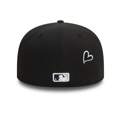Pictured is this MLB Heart Icon Chicago White Sox 59FIFTY Fitted cap in black. 5