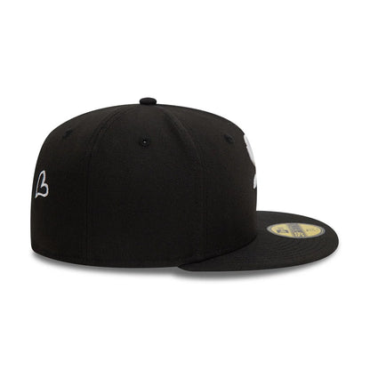 Pictured is this MLB Heart Icon Chicago White Sox 59FIFTY Fitted cap in black. 7