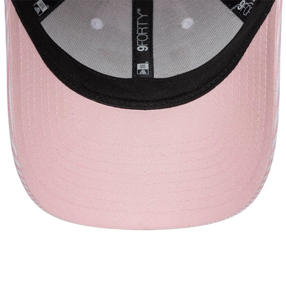Pictured is this Womens Seersucker Atlassian Williams F1 Team 9FORTY cap in pastel pink. 6
