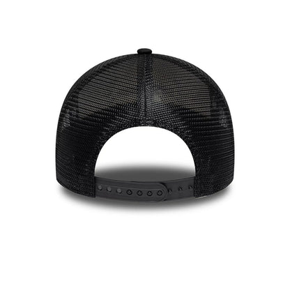 Pictured is this Traditional Atlassian Williams F1 Team 9FORTY A-Frame Trucker cap in black. 4