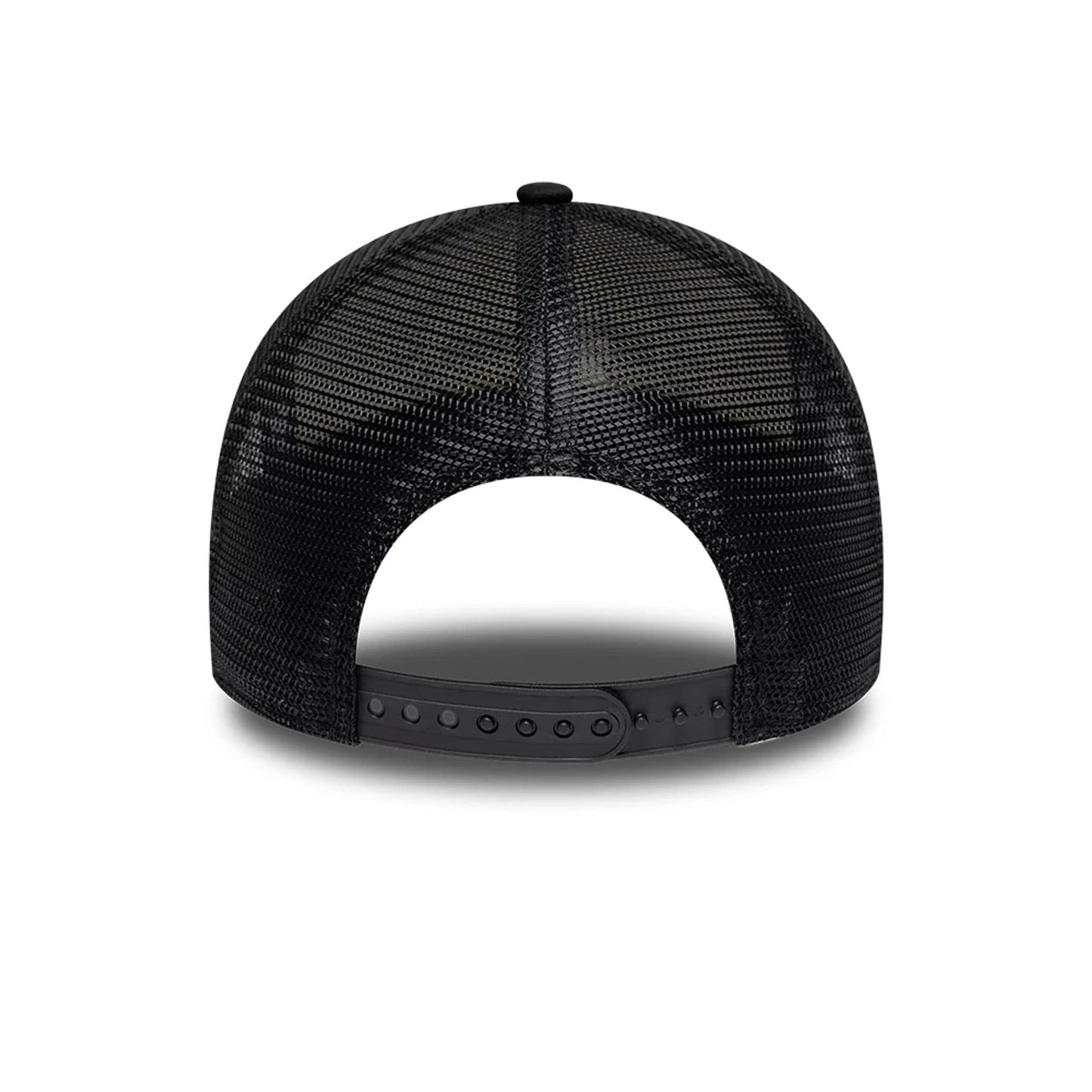 Pictured is this Traditional Atlassian Williams F1 Team 9FORTY A-Frame Trucker cap in black. 4
