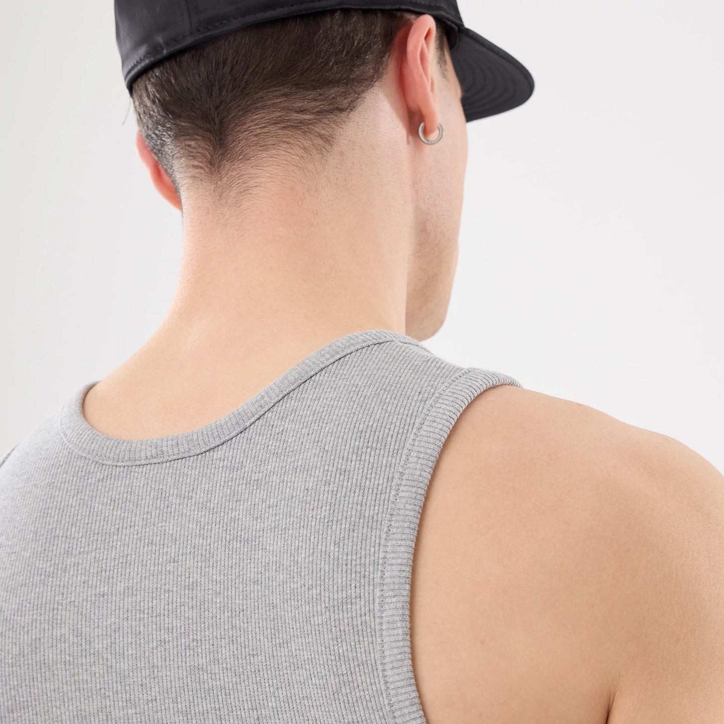 The model is wearing this MLB Rib LA Dodgers Vest in grey. 7