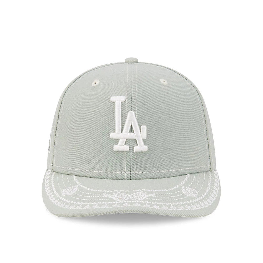 Pictured is this MLB Fathers Day LA Dodgers 59FIFTY Fitted cap in pastel green. 3