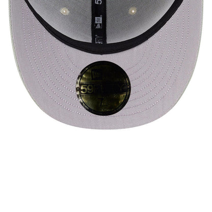 Pictured is this MLB Fathers Day Atlanta Braves 59FIFTY Fitted cap in pastel green. 2