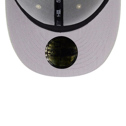 Pictured is this MLB Fathers Day Atlanta Braves 59FIFTY Fitted cap in pastel green. 2