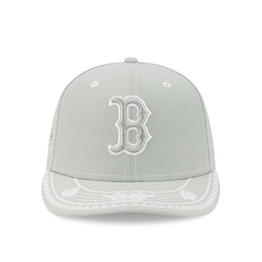 Pictured is this MLB Fathers Day Boston Red Sox 59FIFTY Fitted cap in pastel green. 4
