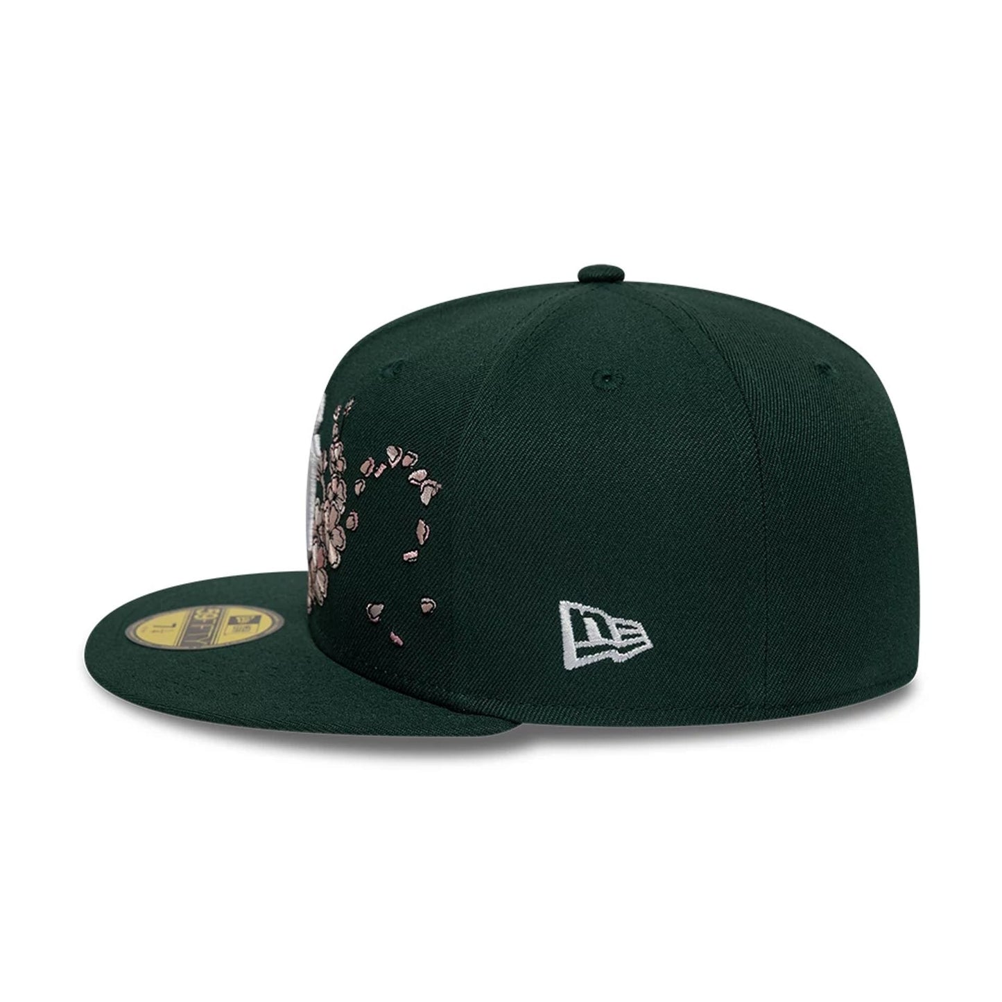 Pictured is this MLB Cherry Blossom New York Yankees 59FIFTY Fitted cap in dark green. 6