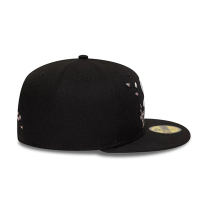 Pictured is this MLB Cherry Blossom Chicago White Sox 59FIFTY Fitted cap in black. 7