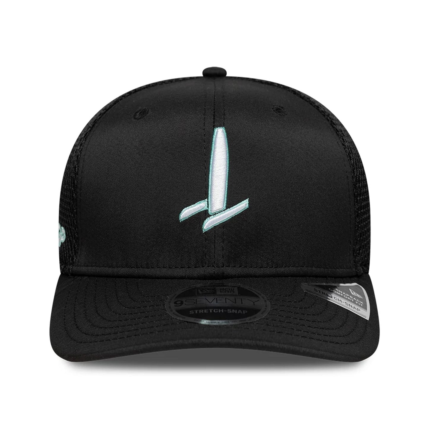 Pictured is this Catamaran Sail GP 9SEVENTY Stretch Snap cap in black. 2