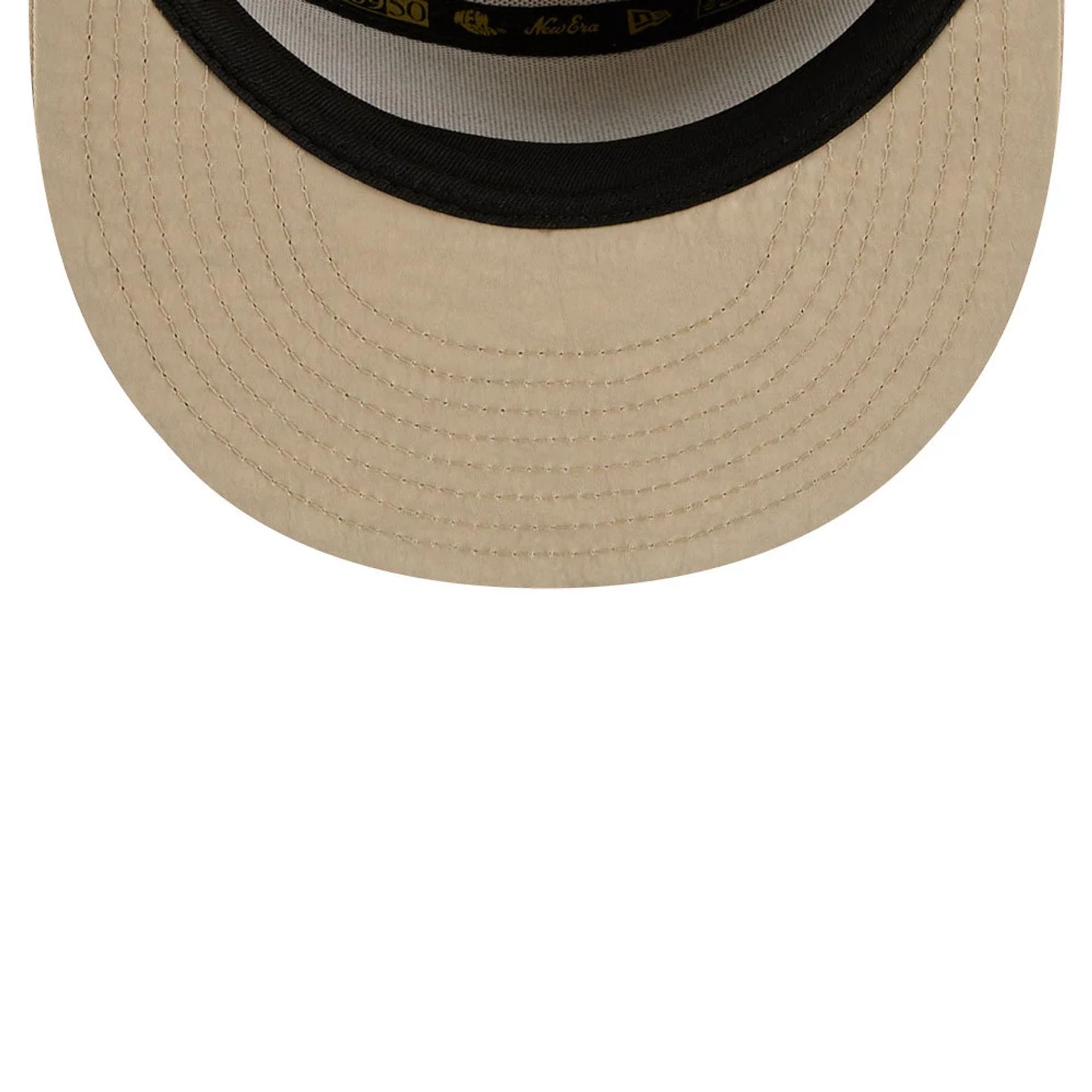 Pictured is this New Era 59FIFTY Day Split Panel 59FIFTY Fitted cap in Cream. 2