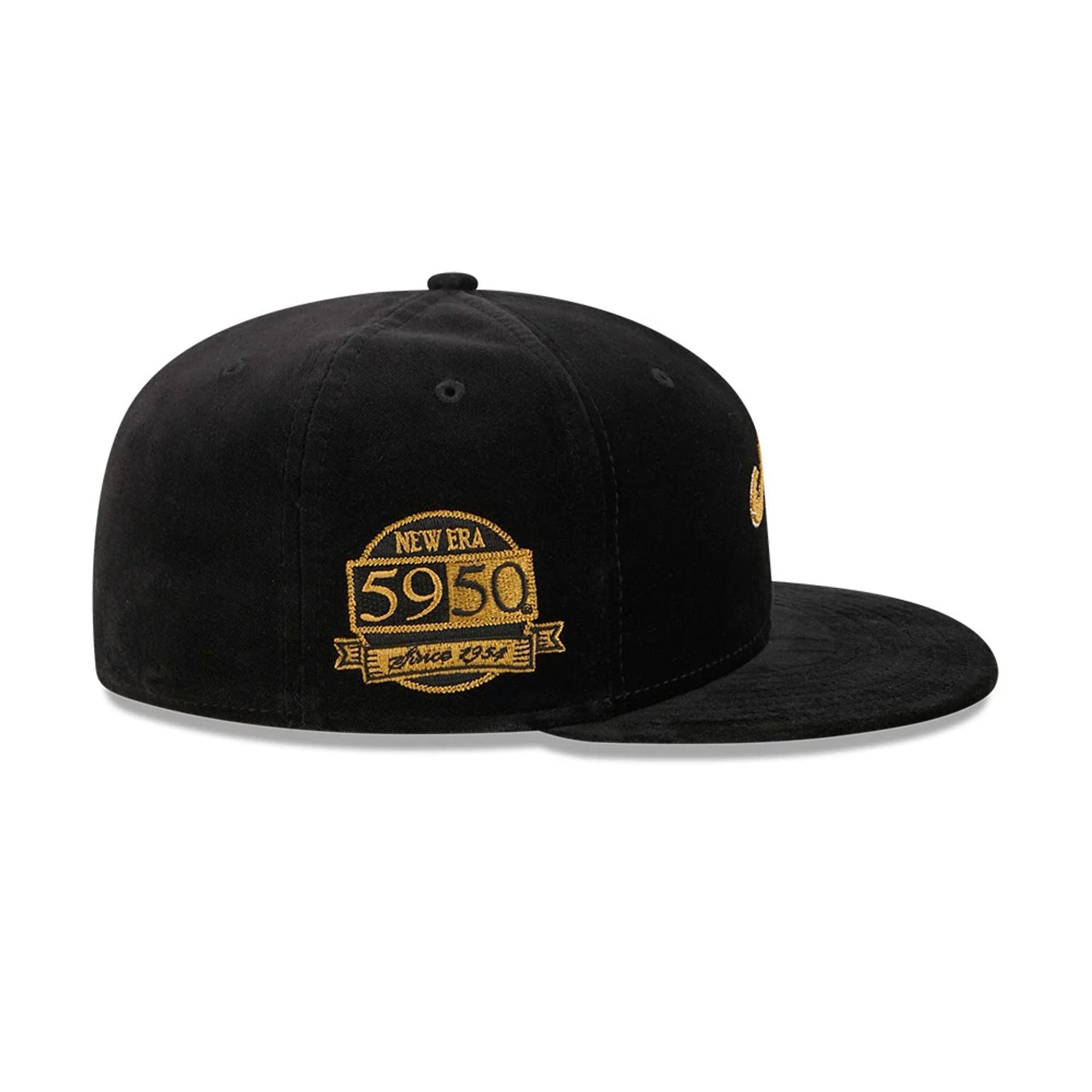 Pictured is this New Era 59FIFTY Day 59FIFTY Fitted cap in black. 5