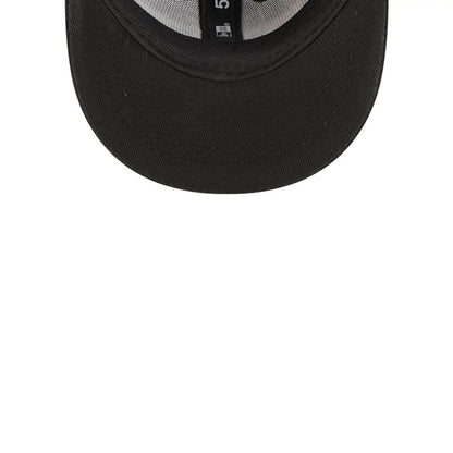 Pictured is this New Era 59FIFTY Day Mini 59FIFTY Fitted cap in black. 7