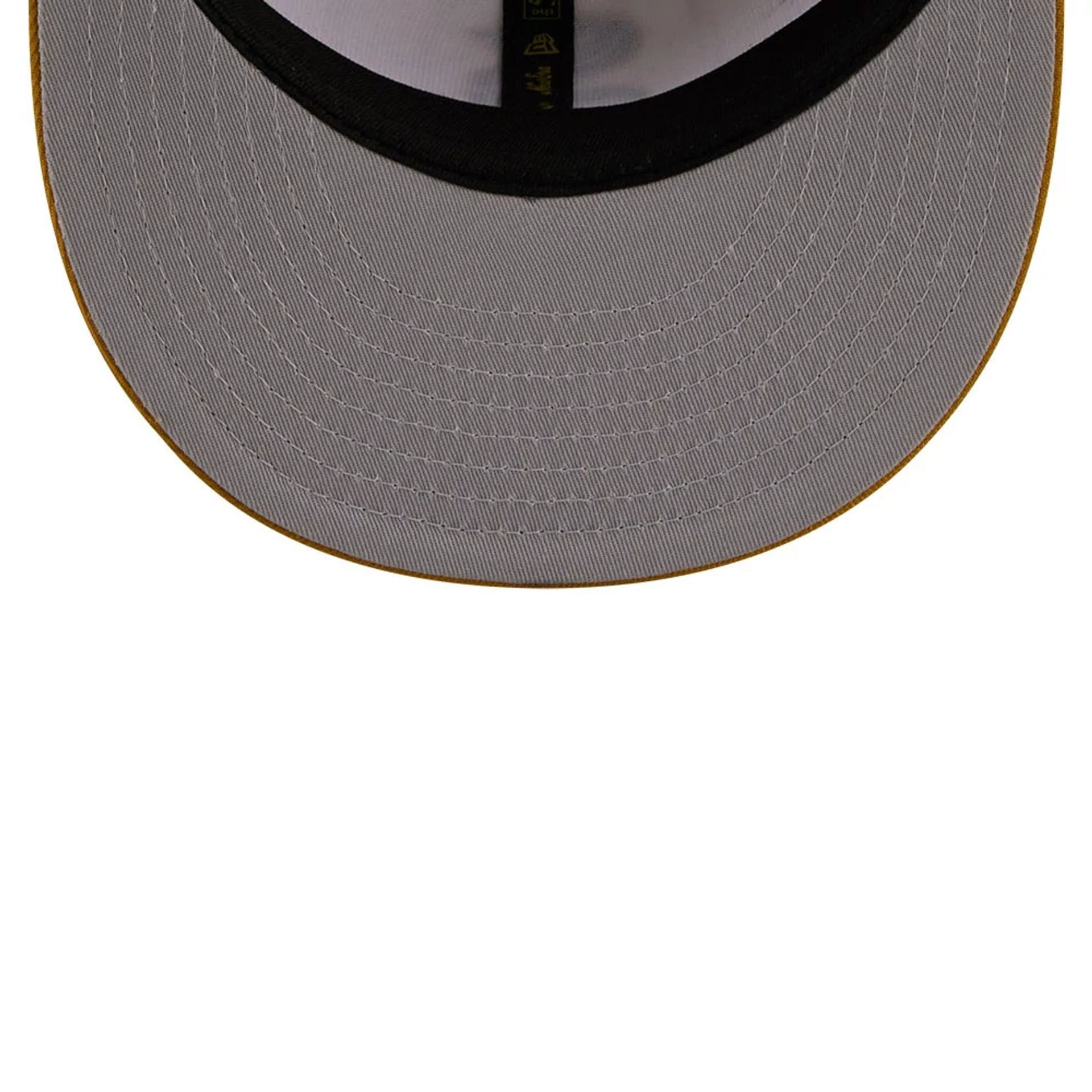 Pictured is this MLB 59FIFTY Day Chicago White Sox 59FIFTY Fitted cap in white. 2