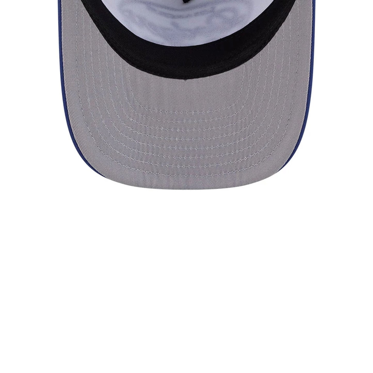 Pictured is this MLB 59FIFTY Day LA Dodgers 59FIFTY A-Frame Fitted cap in dark blue. 2