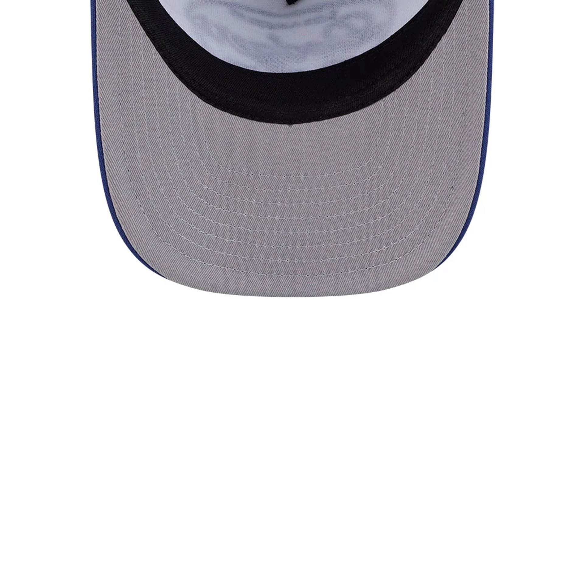 Pictured is this MLB 59FIFTY Day LA Dodgers 59FIFTY A-Frame Fitted cap in dark blue. 2