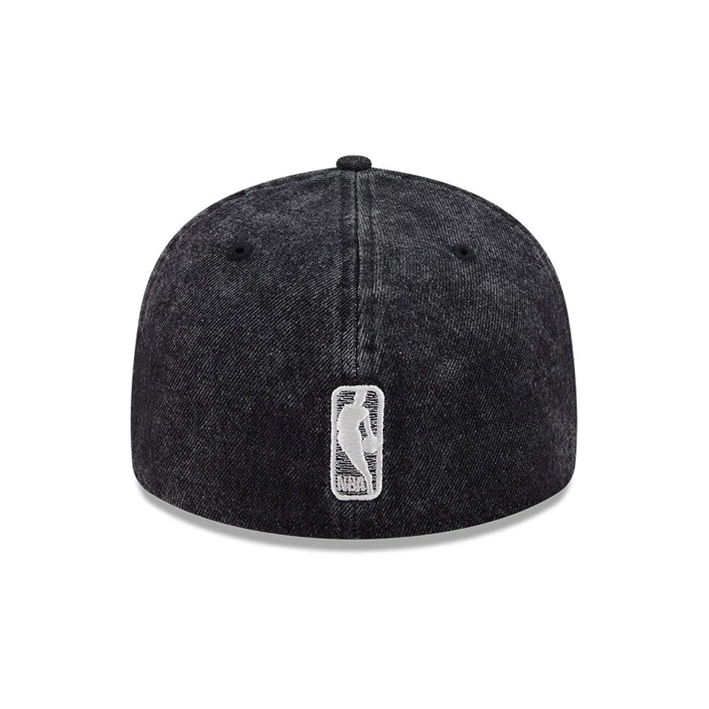 Pictured is this NBA 59FIFTY Day New York Knicks Low Profile 59FIFTY Fitted cap in black. 5