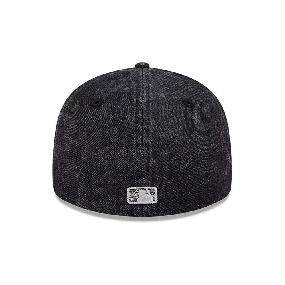 Pictured is this MLB 59FIFTY Day Chicago White Sox Low Profile 59FIFTY Fitted cap in black. 5