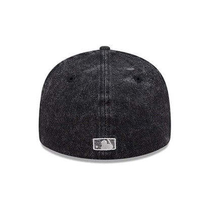 Pictured is this MLB 59FIFTY Day New York Mets Low Profile 59FIFTY Fitted cap in black. 5