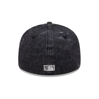 Pictured is this MLB 59FIFTY Day New York Mets Low Profile 59FIFTY Fitted cap in black. 5