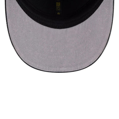 Pictured is this MLB 59FIFTY Day New York Mets Low Profile 59FIFTY Fitted cap in black. 2