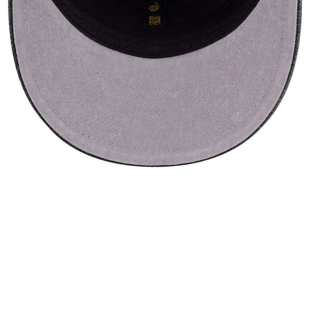 Pictured is this NBA 59FIFTY Day LA Lakers Low Profile 59FIFTY Fitted cap in black. 2