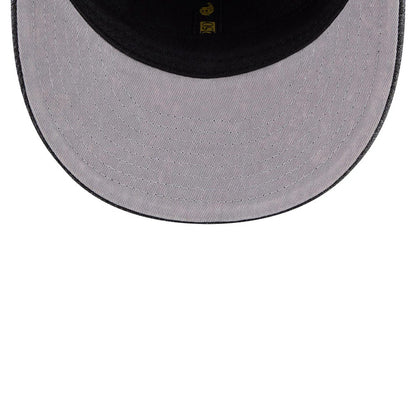 Pictured is this NBA 59FIFTY Day LA Lakers Low Profile 59FIFTY Fitted cap in black. 2