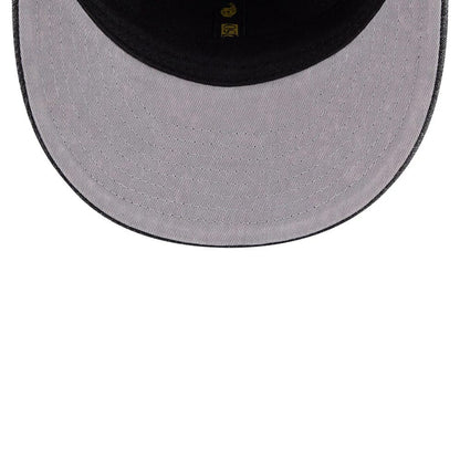 Pictured is this NBA 59FIFTY Day LA Lakers Low Profile 59FIFTY Fitted cap in black. 2
