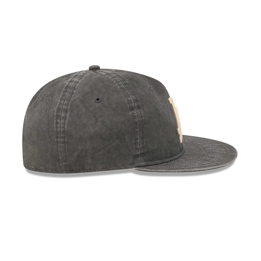 Pictured is this MLB 59FIFTY Day LA Dodgers Retro Crown 59FIFTY Fitted cap in black. 6