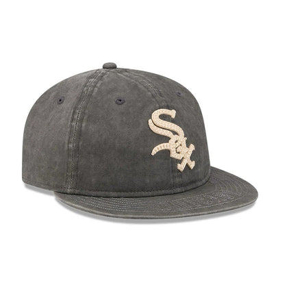 Pictured is this MLB 59FIFTY Day Chicago White Sox Retro Crown 59FIFTY Fitted cap in black. 4