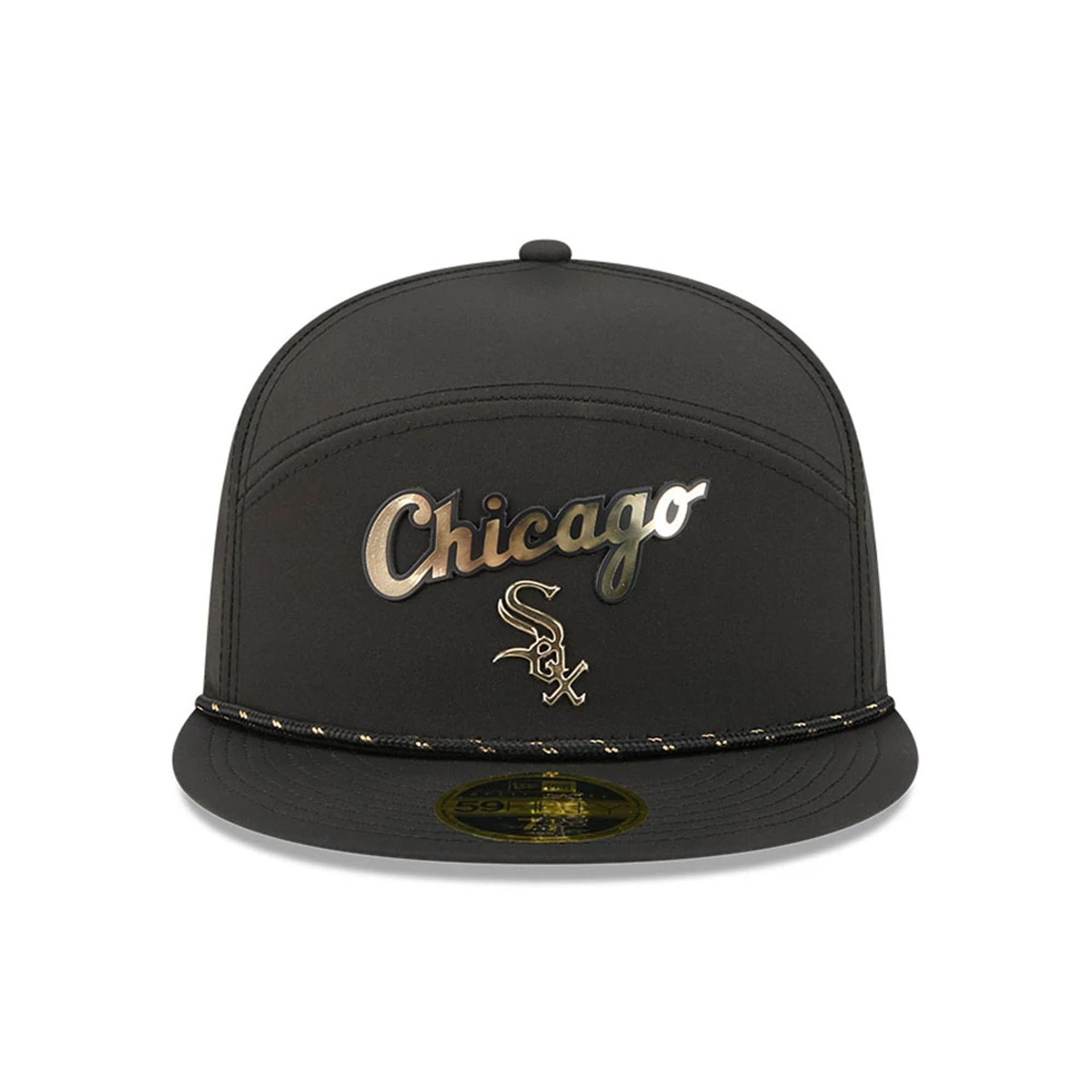 Pictured is this MLB 59FIFTY Day Chicago White Sox Split Panel 59FIFTY Fitted cap in black. 3