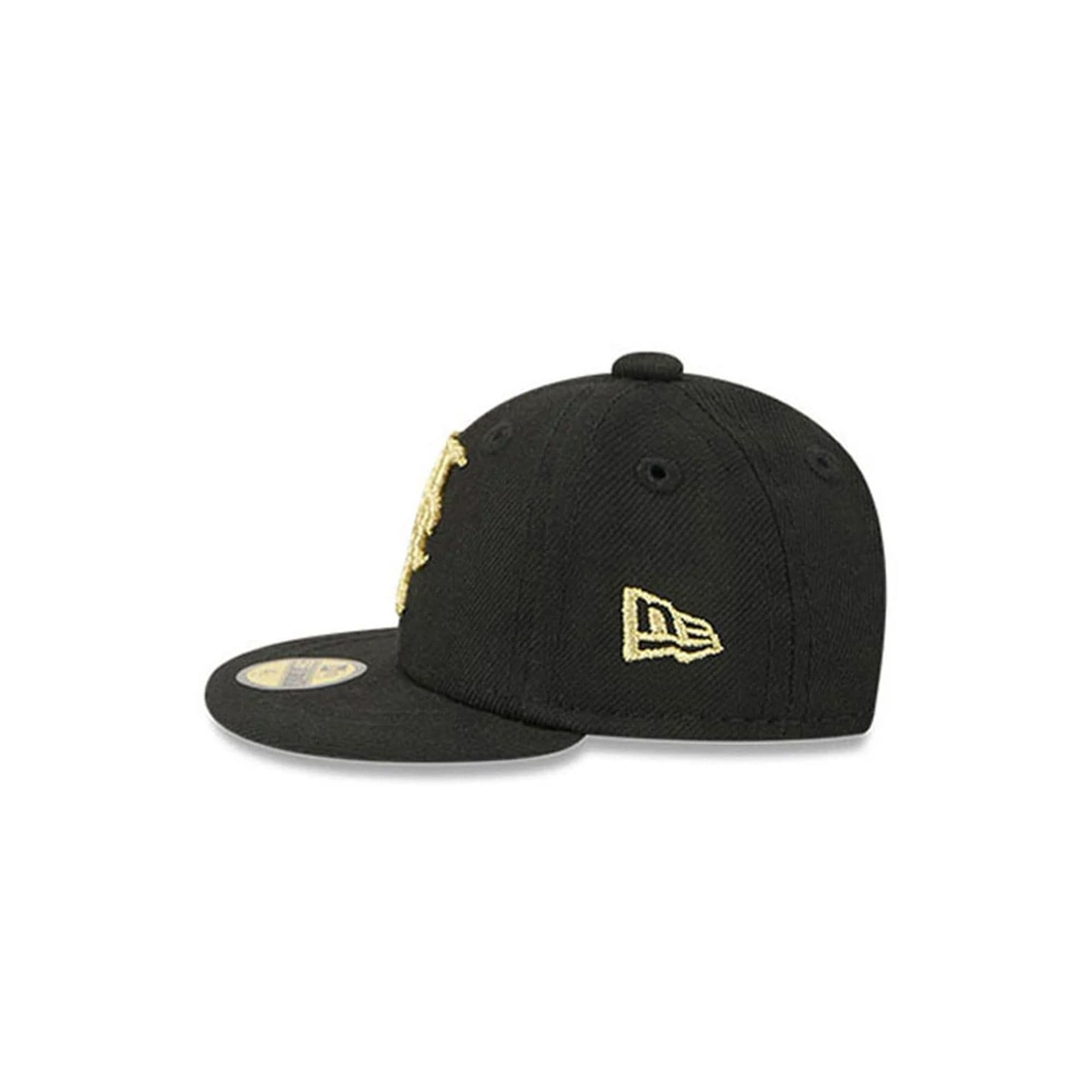 Pictured is this MLB 59FIFTY Day New York Mets Mini 59FIFTY Fitted cap in black. 4