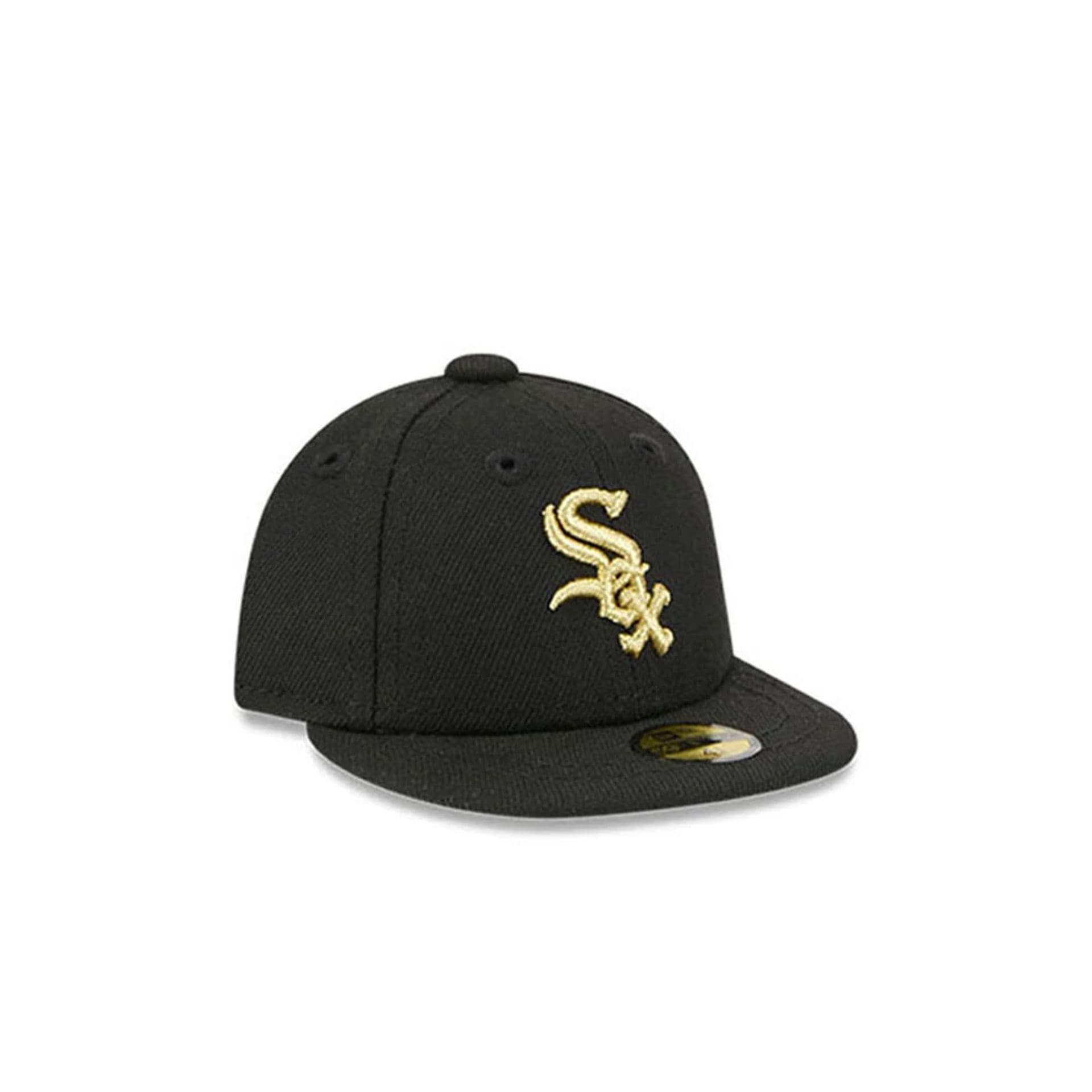 Pictured is this MLB 59FIFTY Day Chicago White Sox Mini 59FIFTY Fitted cap in black. 3