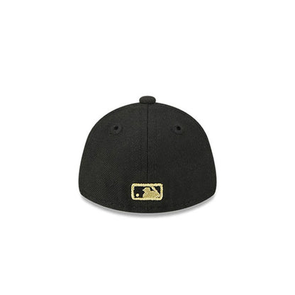 Pictured is this MLB 59FIFTY Day Chicago White Sox Mini 59FIFTY Fitted cap in black. 4